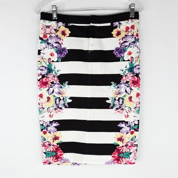 Bisou Bisou Dresses & Skirts - BISOU BISOU Floral Striped Pencil Skirt Size 8